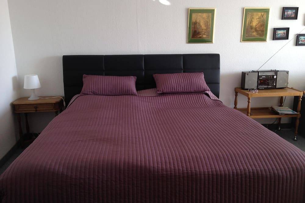 Ganze Wohnung, Ferienappartement/Südbalkon Hallenbad/Sauna - Feinbäckerei im Haus in Scheidegg, Bayerisch Schwaben