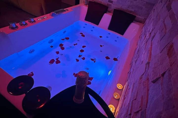 Apartamento de vacaciones para 2 personas, con jacuzzi y sauna - 1