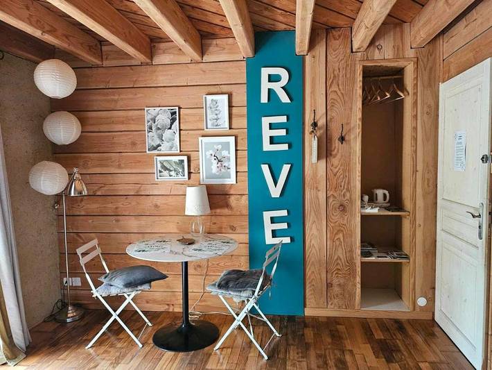 Chambre d’hôte pour 2 personnes, avec Terrasse ainsi que Jardin et Vue