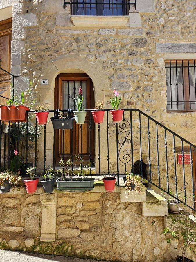 One-Bedroom House in Céreste, Regionaler Naturpark Luberon