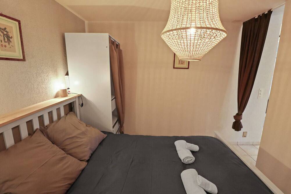 Ganze Wohnung, Appartement paisible avec terrasse in Domdidier, Murtensee & Estavayer-le-Lac Region