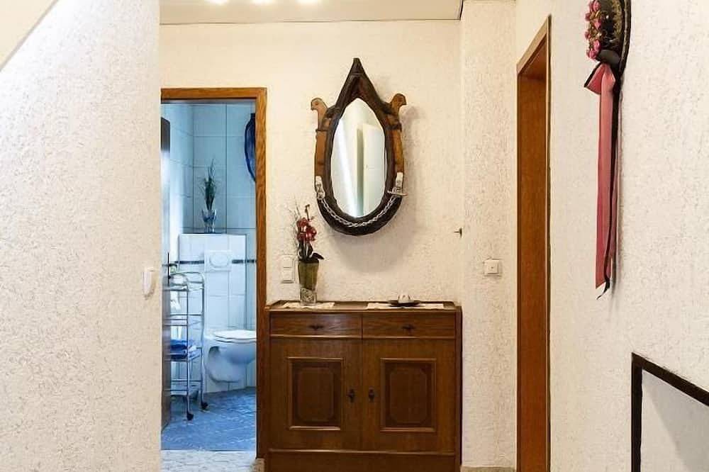 Ganze Wohnung, Schönes Appartement mit Terrasse in ruhiger Lage in Bad Füssing, Bayerische Golf und Thermenland