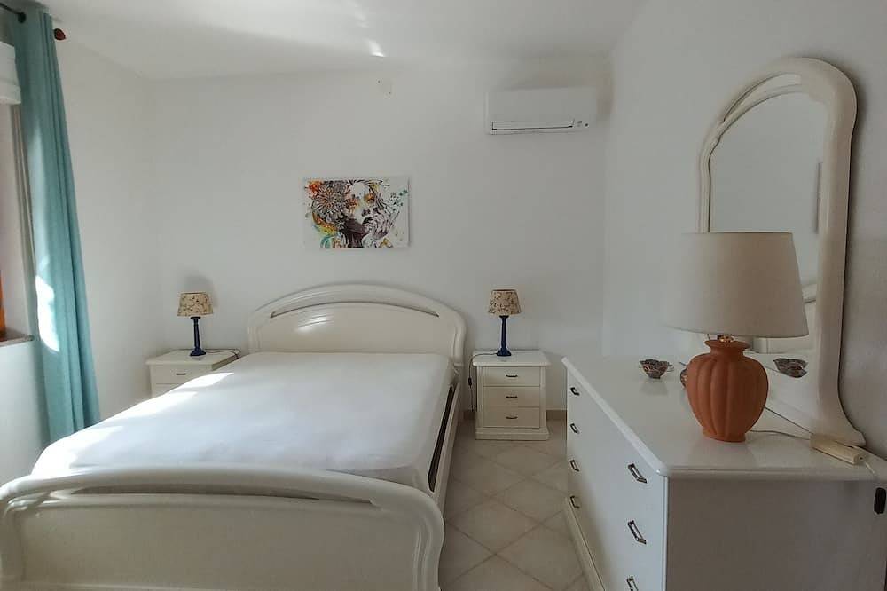 House in Teulada for 4 people a few minutes from the beautiful beaches in Teulada, Cagliari Province