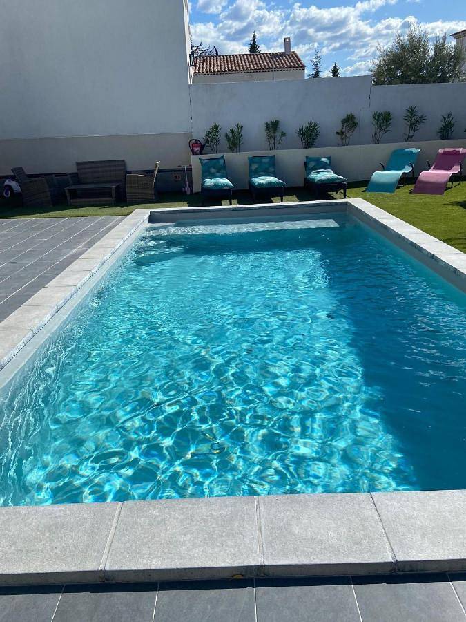 Villa pour 6 personnes, avec Terrasse et Jardin ainsi que Piscine et Vue