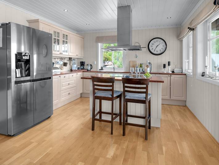 Ferienhaus für 8 Personen, mit Terrasse und Garten sowie Seeblick in Åseral - 4