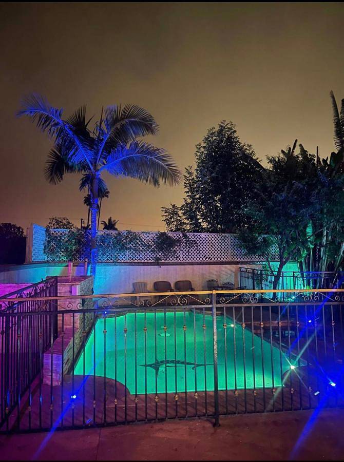 Ferielejlighed for 10 personer, med pool og have samt udsigt - 1
