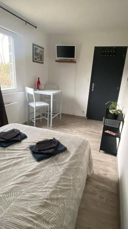 Gîte pour 3 personnes, avec Terrasse à Saligny-sur-Roudon - 4
