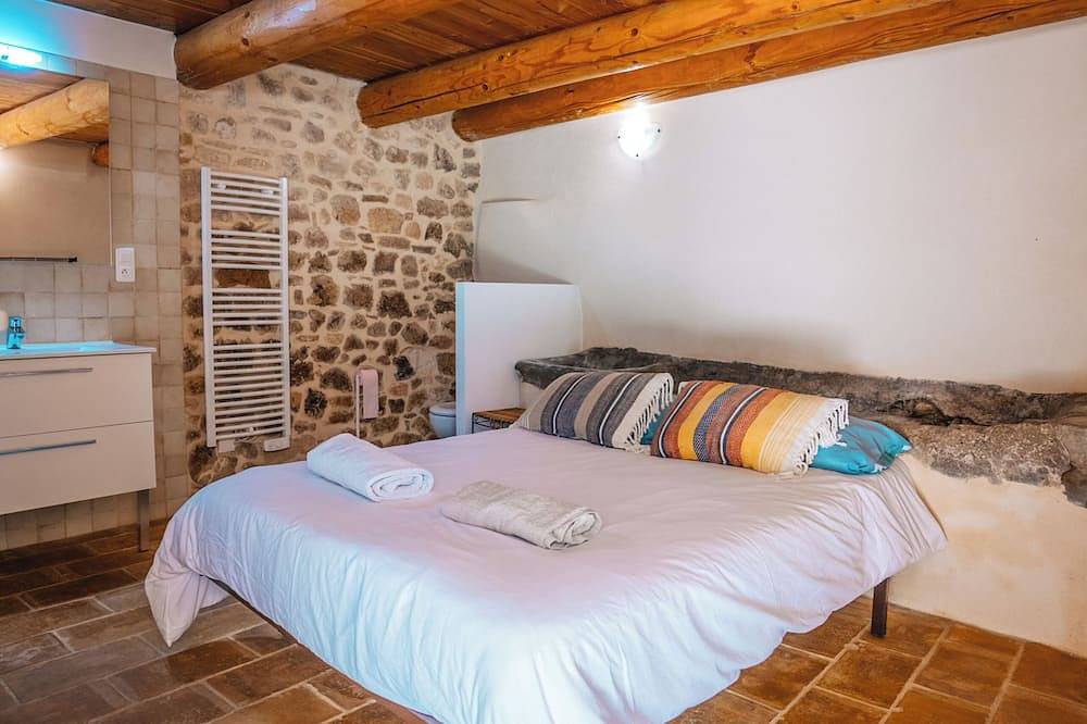 Superb village house-Pool-Ideal for family in Bourdic, Nimes und Umgebung