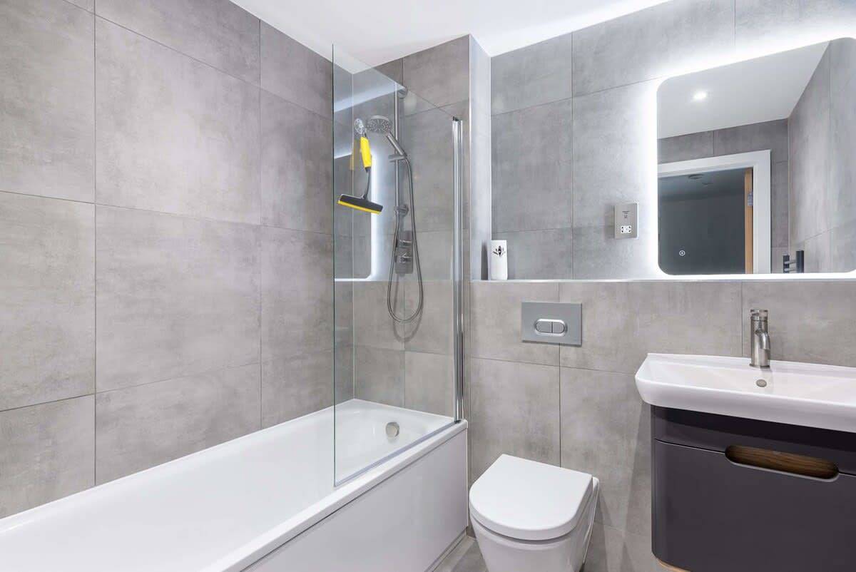 Entire apartment, Stay Zeni, Ouse Court York Bright 2 Bed Apartment in York, Yorkshire