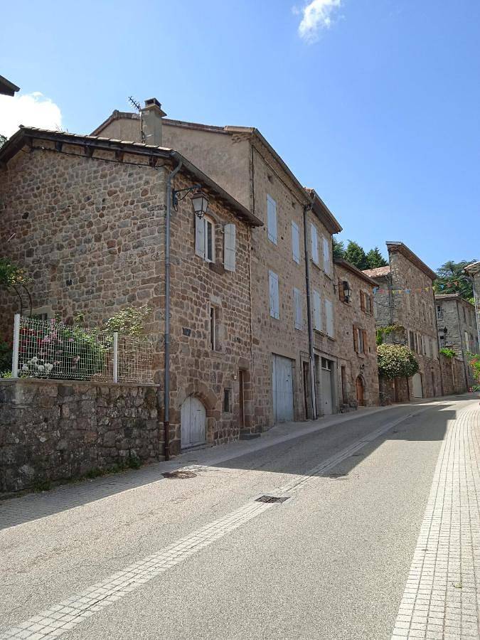 Location de vacances pour 7 personnes, animaux acceptés à Montpezat-sous-Bauzon - 3