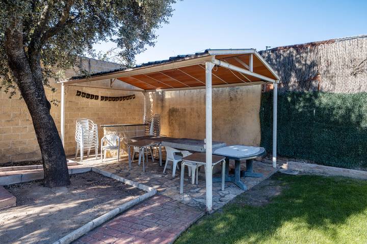 Chalet para 22 personas, con jardín, Se admiten mascotas en Provincia de Madrid - 2