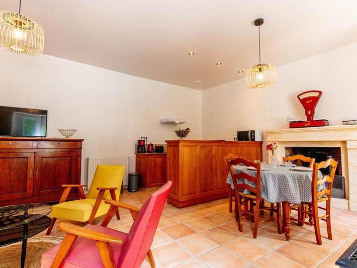 Location de vacances pour 4 personnes, avec jardin ainsi que piscine et terrasse à Atur - 2