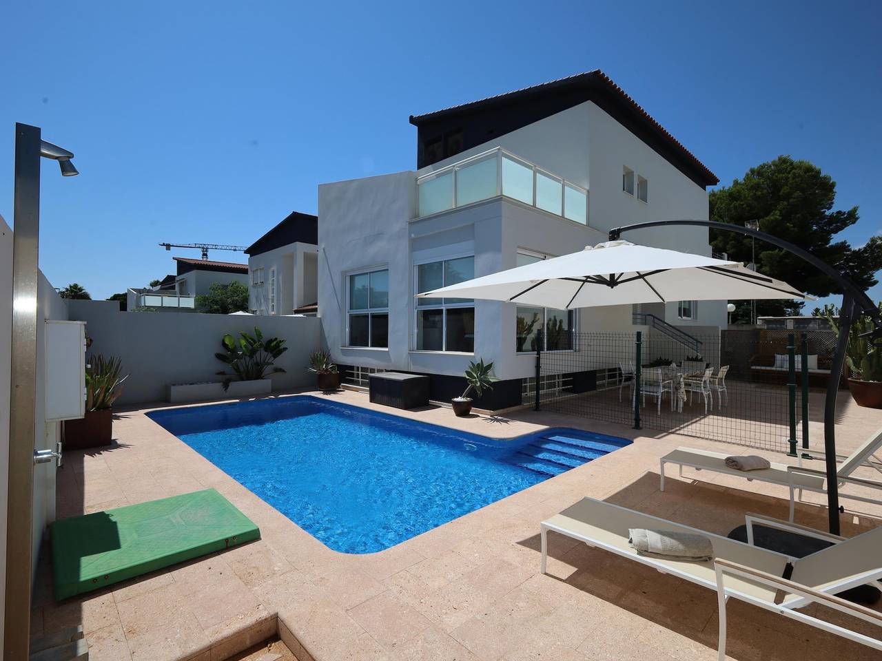 Villa Premium avec Piscine Privée et Parking San Juan Alicante. 3 chambres in El Barrio, Sant Joan d'Alacant