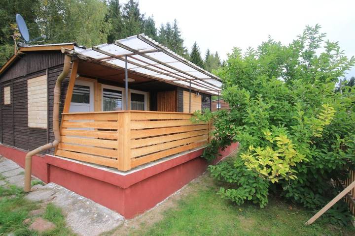 Ferienhaus für 4 Personen, mit Balkon und Terrasse sowie Garten in Georgenthal