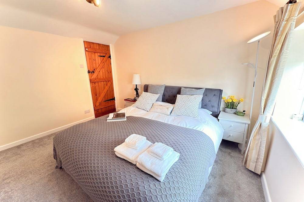 Cozy 3bed New Forest Cottage-Nearby Paultons Park-Peppa Pig World-Fully equipped in Netley Marsh, Hampshire