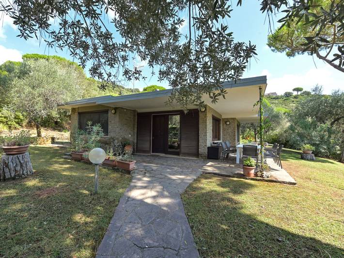 Casa de vacaciones para 10 personas, con terraza y jardín - 1