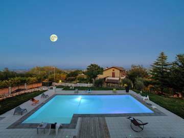 Agriturismo per 6 Persone in Tavullia, Pesaro-Urbino, Foto 1