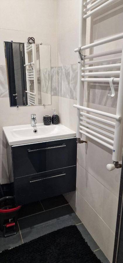 Appartement entier, Aeroport d Orly paris Rungis Thiais in Thiais, Val-de-Marne