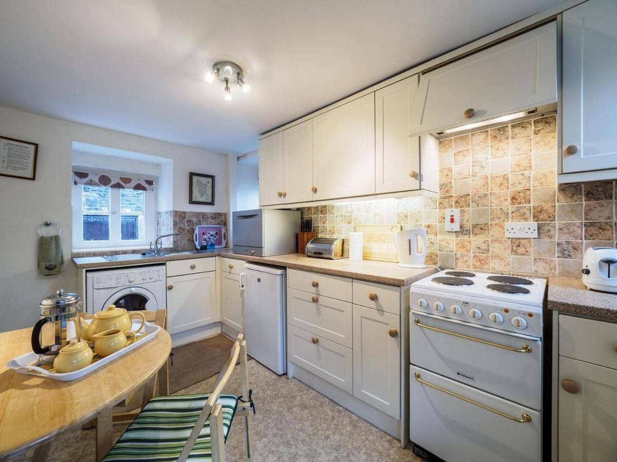 2 Bed in Bakewell oc-pk932 in Ashford in the Water, Derbyshire