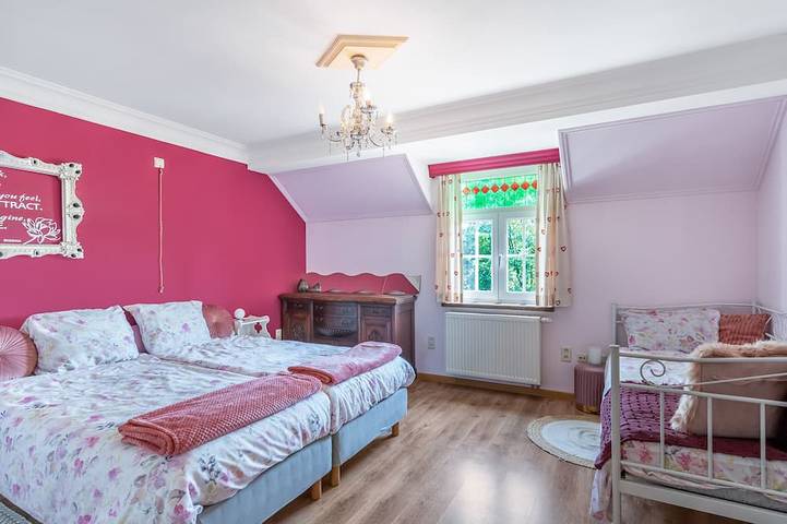 Location de vacances pour 14 personnes, avec jardin et balcon à Tongres - 2