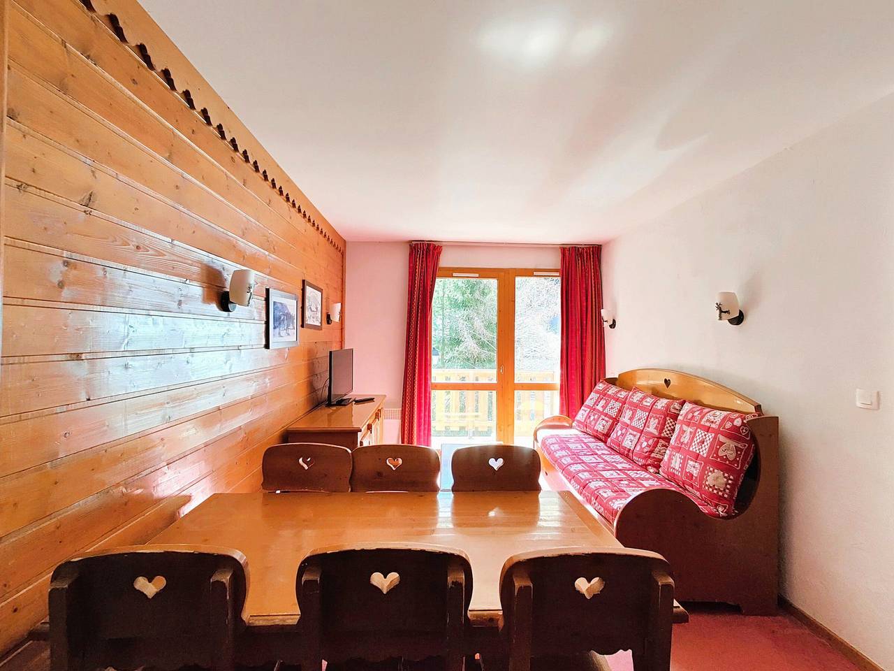 Ganze Wohnung, Gemütliche Wohnung mit WLAN - 6 Pers. in Valfréjus, Modane