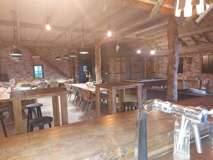 Vakantiehuis voor 32 personen, with Terras and Tuin as well as Uitzicht in Emmen