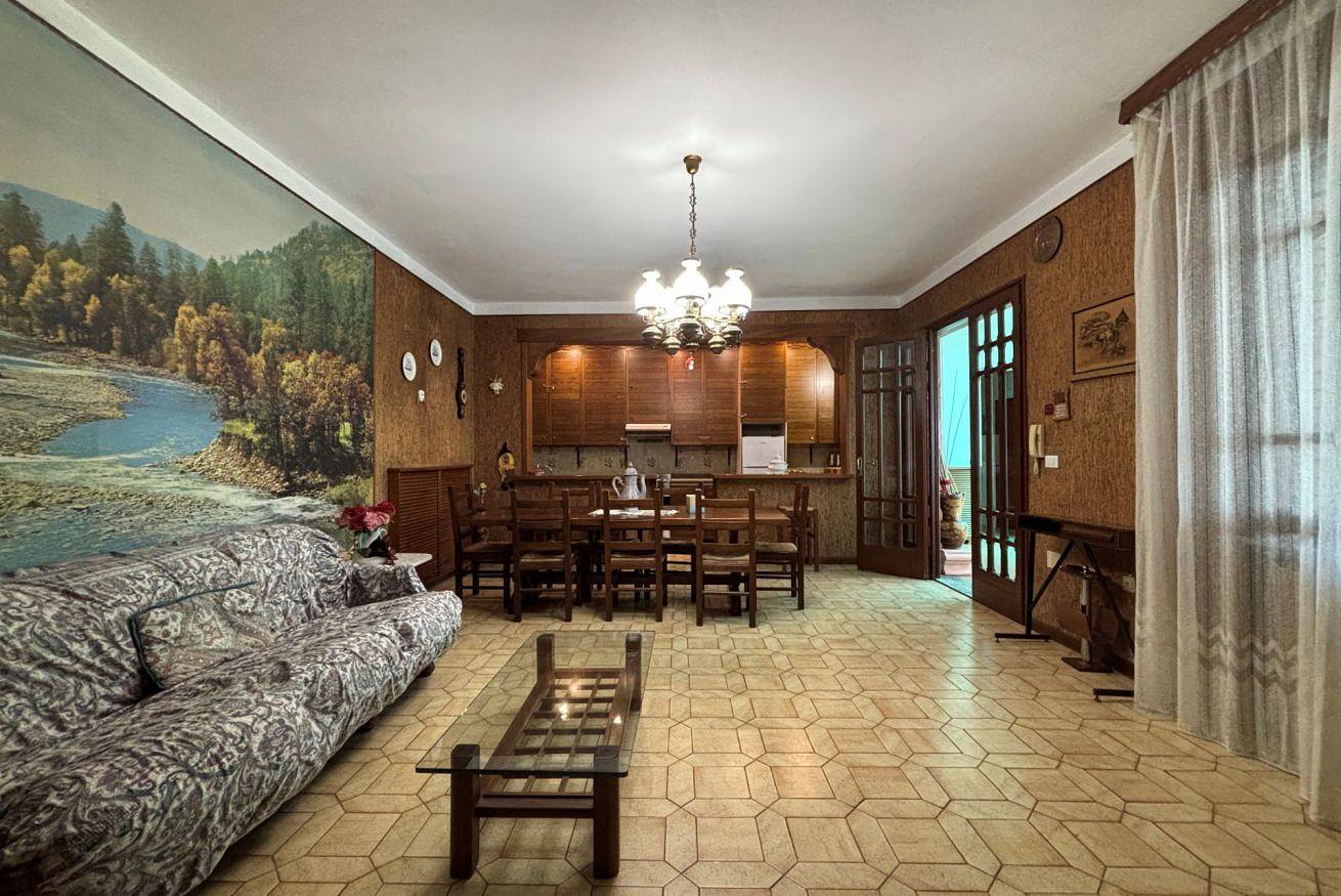 Appartement entier, Cv014 - Cervia, spacious Three-Room Apartment in an Exclusive Location with parking space in Cervia, Province de Ravenne