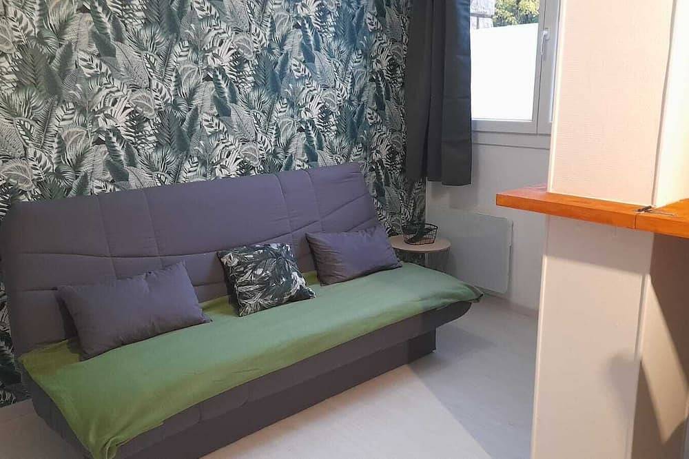 Apartamento entero, Studio cosy en rez-de-chaussée à la campagne  in Bourbonne-les-Bains, Alto Marne