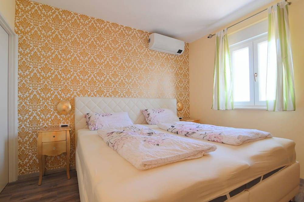 Ferienhaus in einzigartiger Lage mit Meerblick, Infinitypool, Sauna und Jaccuzzi in Ika, Primorje-Gorski Kotar