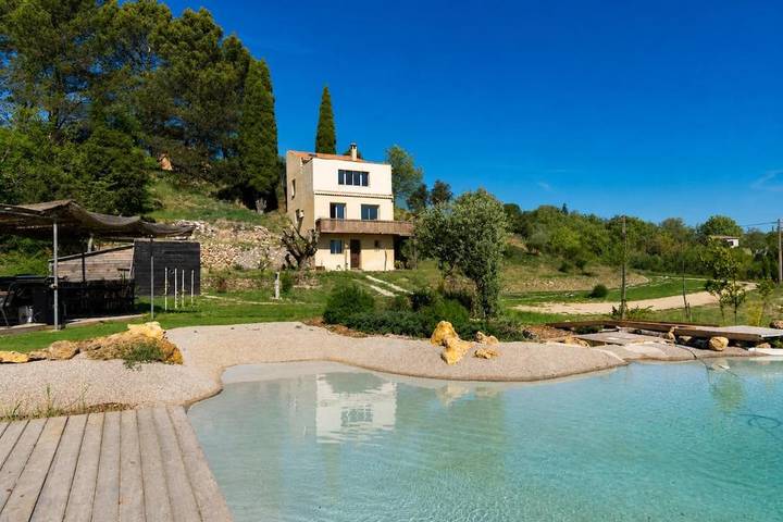 Villa pour 9 personnes, avec piscine ainsi que vue et jardin - 1