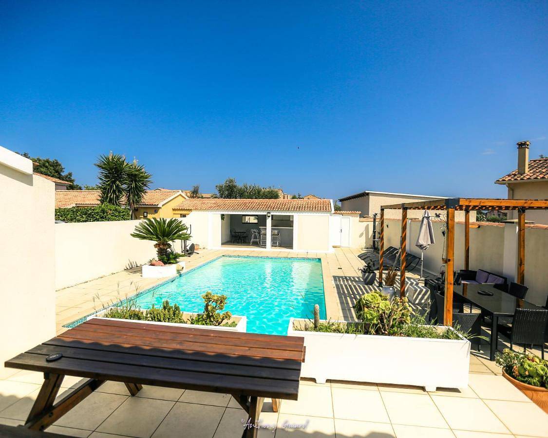 T2 One-Bedroom House with Garden View and small pool in Folelli, Penta-di-Casinca