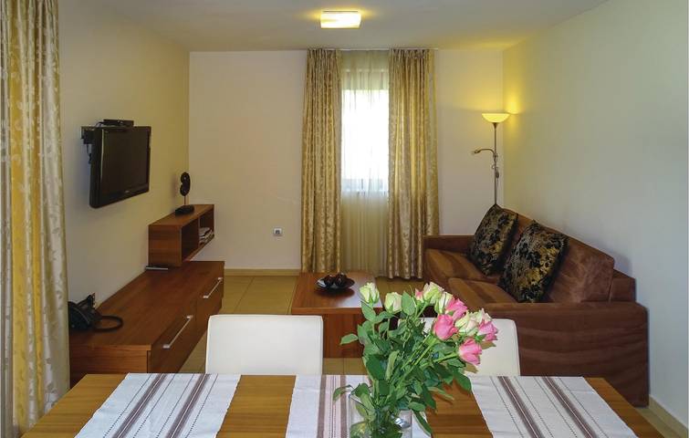 Ganze Ferienwohnung, Ferienwohnung für 5 Personen mit Terrasse in Untersteiermark