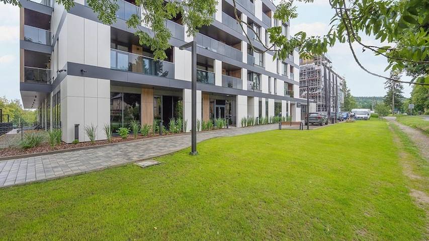 Apartament wakacyjny dla 2 osób, z balkon i basen oraz sauna i jacuzzi w Polanica Zdrój