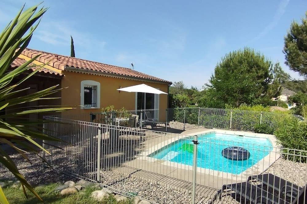 Villa 6 personnes dans un écrin de verdure, au coeur des Gorges de l'Ardèche in Sampzon, Ardèche