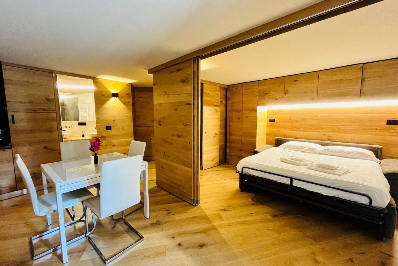 Ganze Wohnung, Ferienwohnung für 2 Personen mit Garten in La Thuile (Dorf), La Thuile