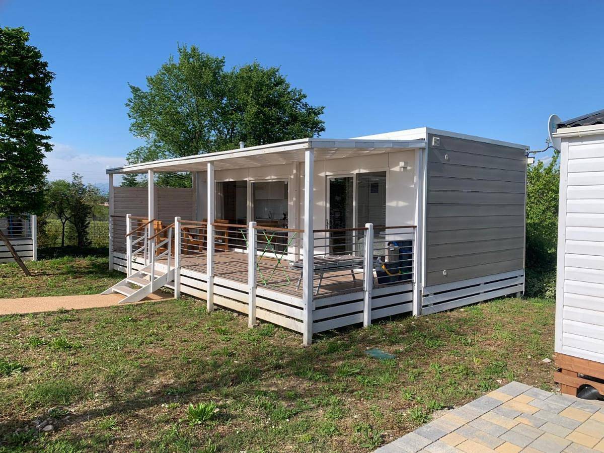 Agricamping Zanina 9 in Peschiera del Garda, Gardasee-Berge
