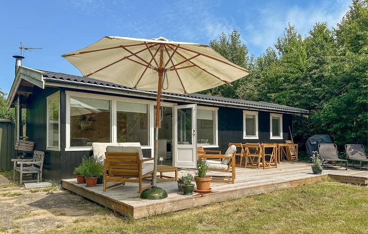 Ferienhaus für 6 Personen, mit Ausblick und Garten sowie Terrasse, mit Haustier