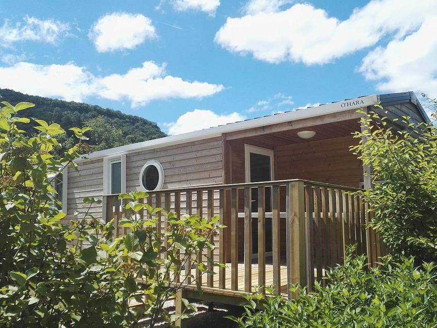 Camping  Ecologique La Roche d'Ully - Mobilhome 6 personas - Cottage Séquanie - 32m² - 3 habitaciones para familias numerosas in Ornans, Doubs (desambiguación)