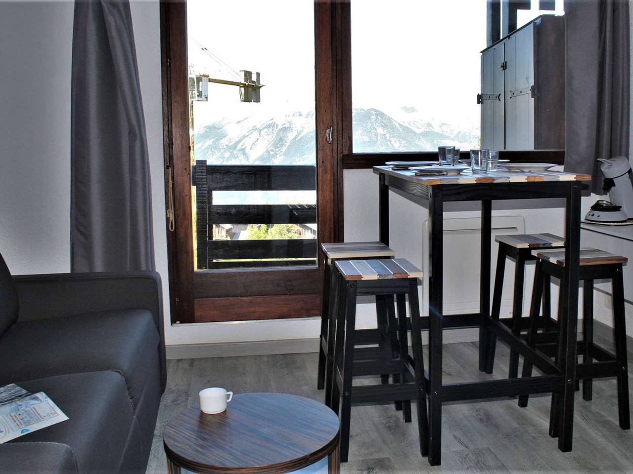 Appartement entier, Studio montagne au pied des pistes, parking gratuit, Risoul 1850 in Station de Risoul, Risoul
