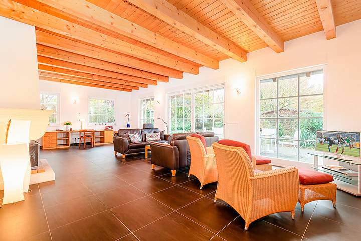 Ferienhaus für 8 Personen, mit Terrasse und Garten in Trassenheide - 3