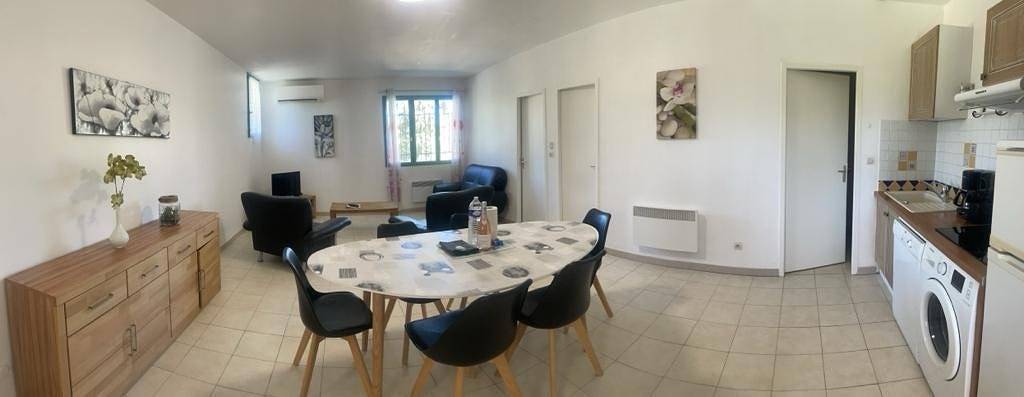 Gîte pour 4 personnes, avec jardin ainsi que piscine et terrasse à Le Crès - 4