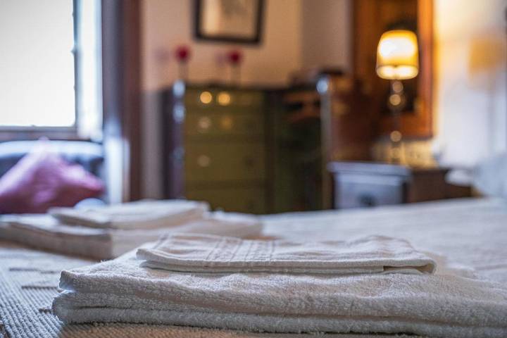 Gîte pour 4 personnes, avec jardin dans Alvares - 2