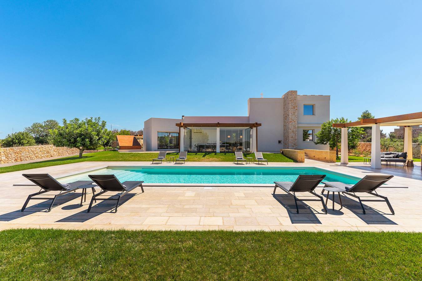Domina 55 by Perle di Puglia in Casarano, Golfo di Taranto
