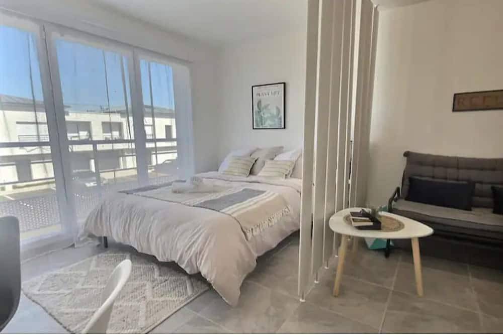 Entire apartment, Charming, cosy studio in Ferrières-en-Brie, Seine-et-Marne