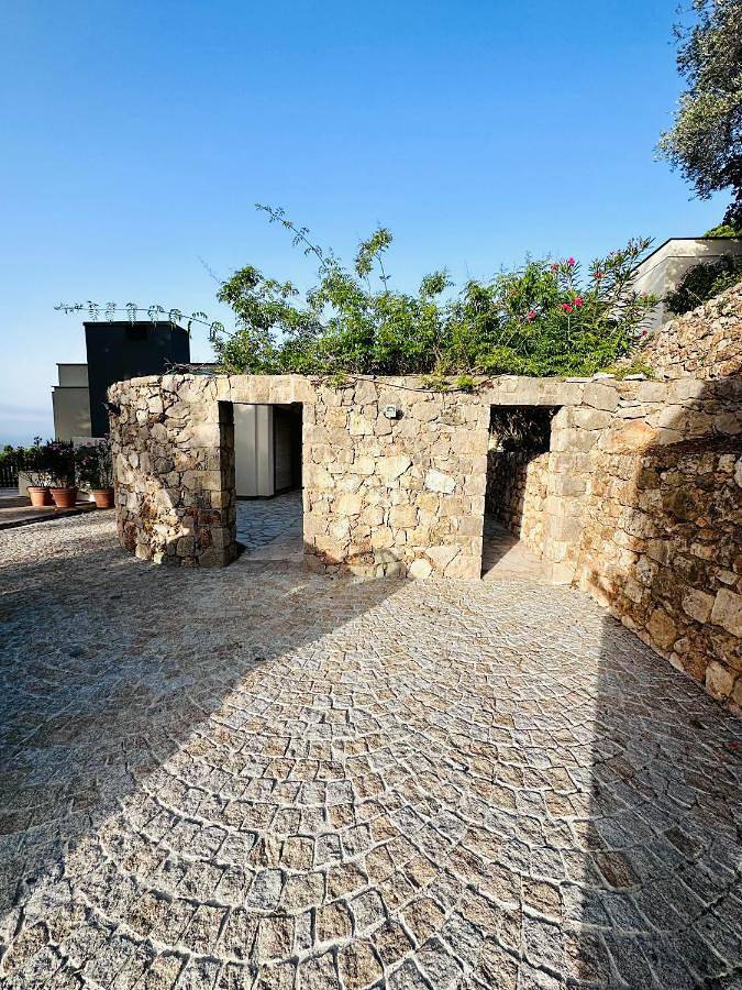 Villa pour 10 personnes, avec vue ainsi que piscine et jardin à Grasse - 4