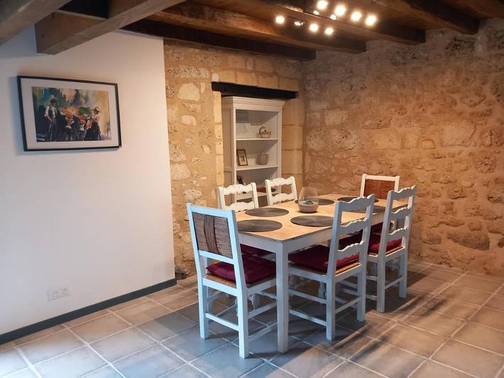 Location de vacances pour 7 personnes, avec jardin ainsi que terrasse et piscine à Saint-Germain-du-Puch - 4