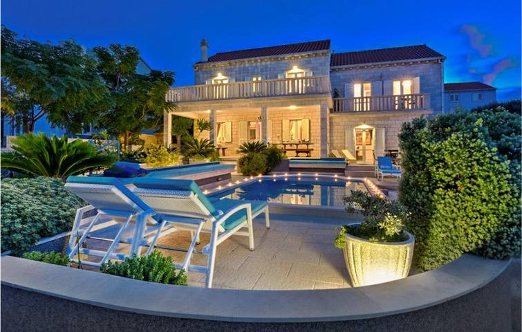 Ferienhaus mit Meerblick für 12 Personen, mit Whirlpool in Kroatien - 2