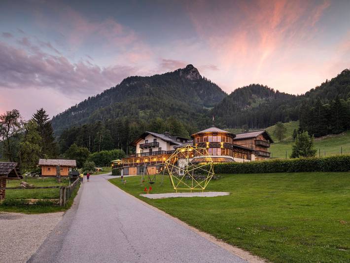 Hotel für 3 Personen, mit Ausblick und Garten sowie Sauna, mit Haustier in Strobl