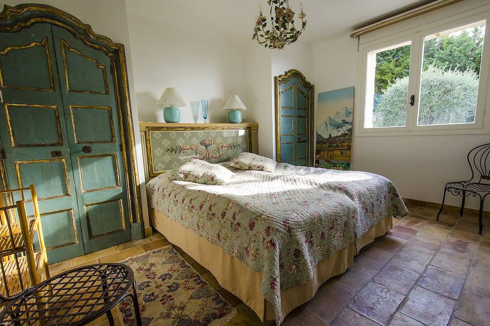 Luxusvilla mit Pool, Whirlpool und herrlicher Aussicht in der Nähe von Nizza, Cannes und Monaco in Tourrettes-sur-Loup, Mittelmeerküste (Frankreich)