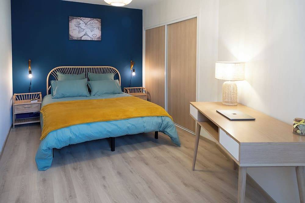 Entire apartment, Comfortable apartment in Aurillac - Wifi, parking and peace and quiet in Aurillac, Aurillac region